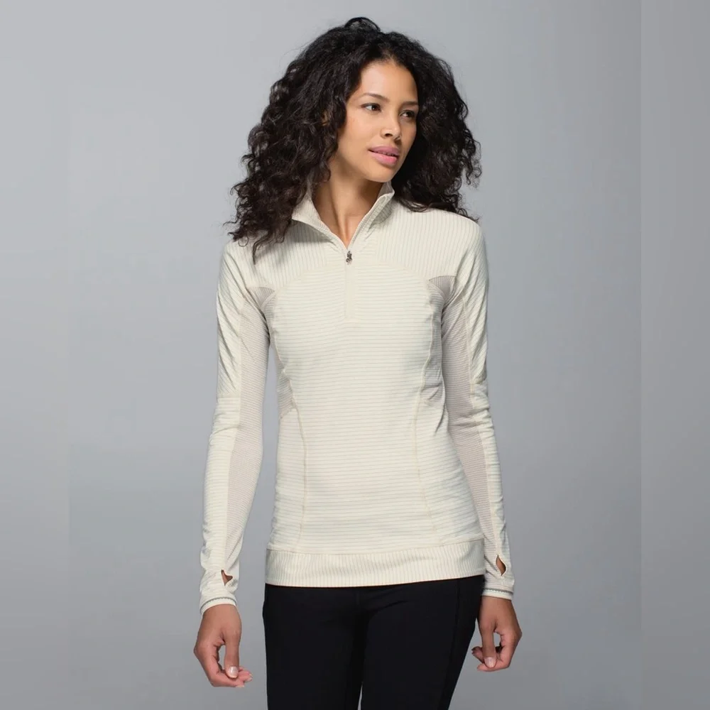 Lululemon Run For Gold 1/2 Zip - Picture 4 of 16